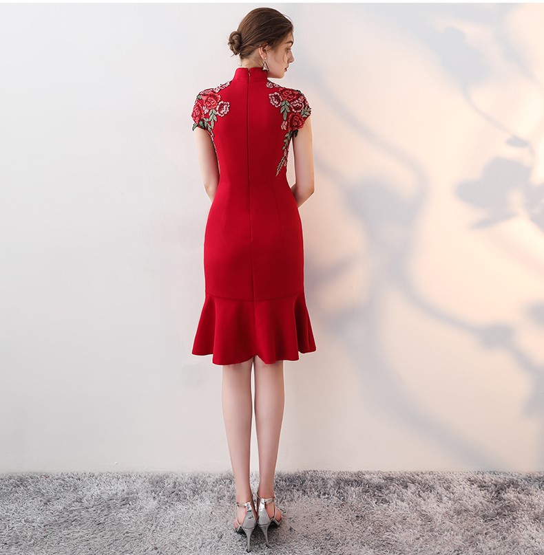 蕾絲花朵中式禮服，性感魚尾晚禮服