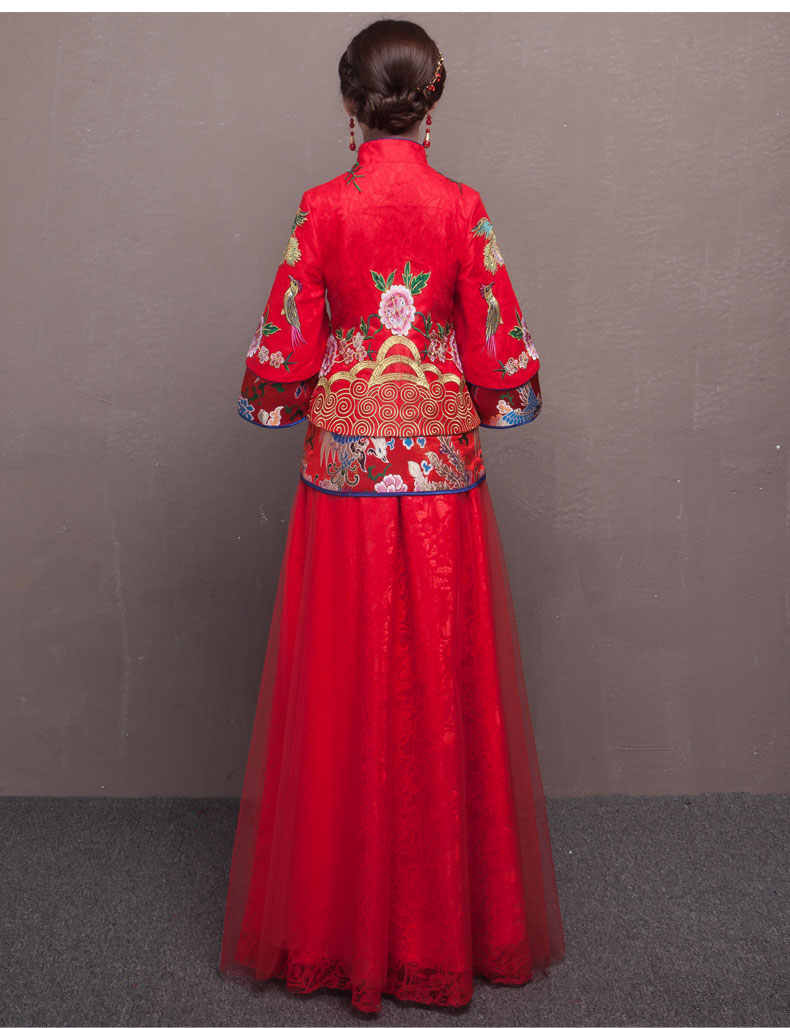 古典韻味中式禮服，新娘結(jié)婚禮服