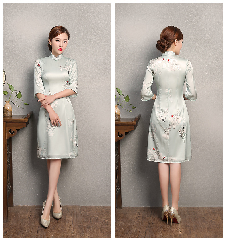 淡綠色青香印花旗袍，真絲中袖旗袍裙