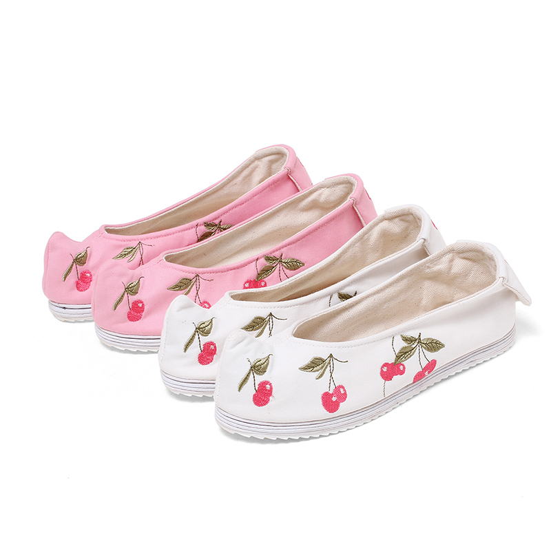 櫻桃刺繡可愛(ài)翹頭鞋，復(fù)古傳統(tǒng)繡花鞋