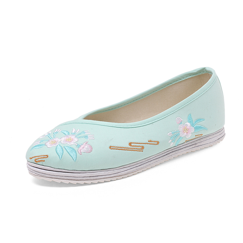 簡單別致花朵刺繡平底鞋，復(fù)古民族風(fēng)繡花鞋