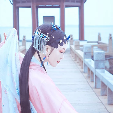 京劇花旦帶折扇女生頭像，唯美古風(fēng)真人頭像