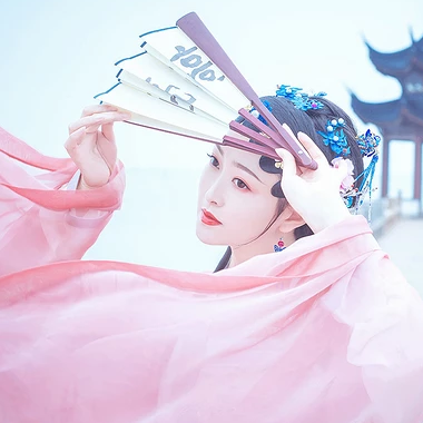 京劇花旦帶折扇女生頭像，唯美古風(fēng)真人頭像