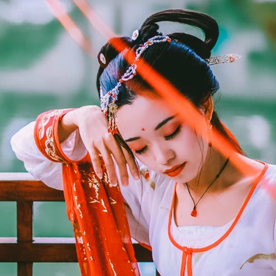 嬌艷女子頭像，唯美古風真人頭像