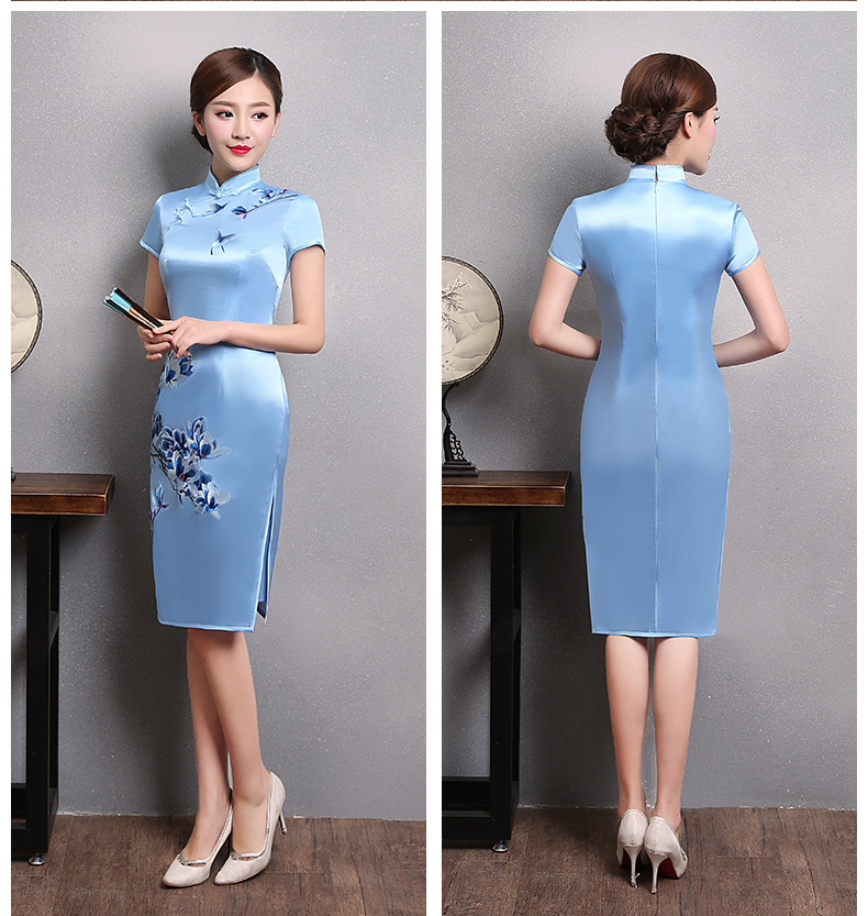 玉蘭香刺繡旗袍，復(fù)古淺藍(lán)色短袖旗袍裙