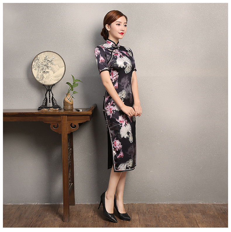 夜雨粉白印花旗袍，短袖真絲旗袍裙
