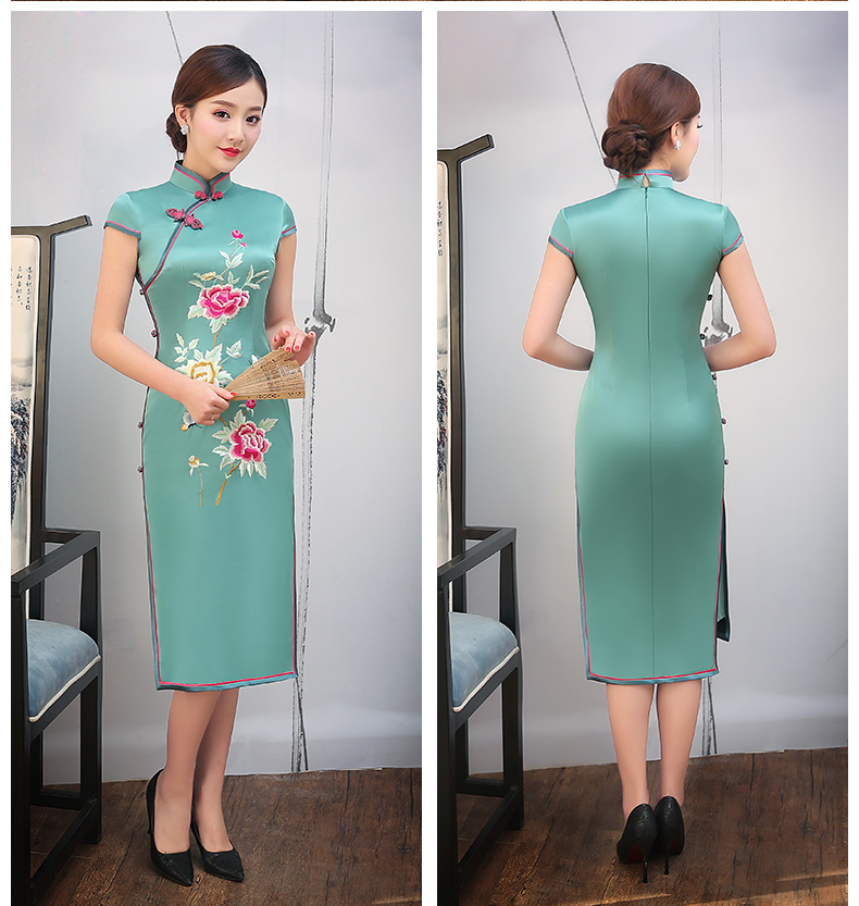 復(fù)古繡花旗袍，短袖真絲旗袍裙