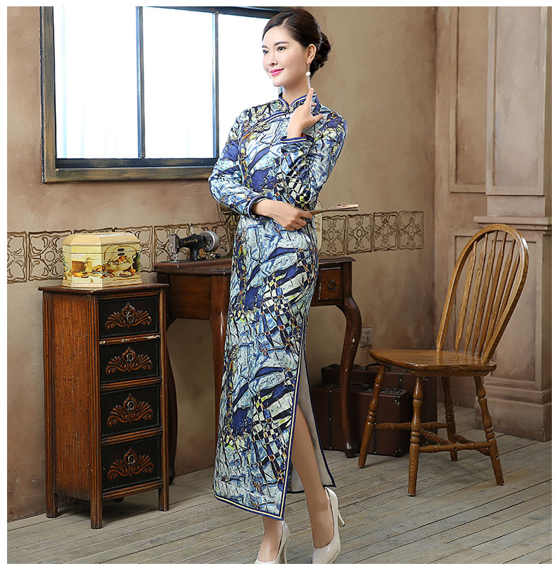 復(fù)古晶藍(lán)印花旗袍，加厚長(zhǎng)款旗袍裙