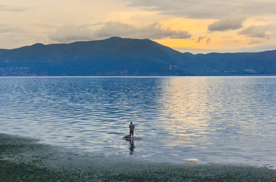 大理洱海·歸心，歸心看海煙雨江南