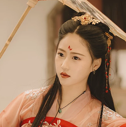 紅色帶傘女子頭像，唯美古風(fēng)真人頭像