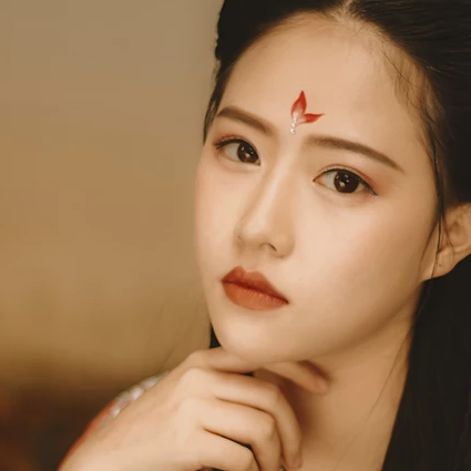 紅色帶傘女子頭像，唯美古風(fēng)真人頭像