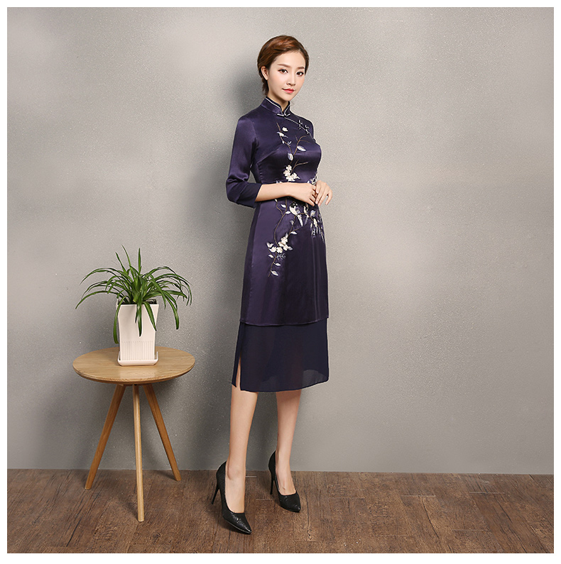 深藍色時尚繡花旗袍，中長款改良旗袍裙
