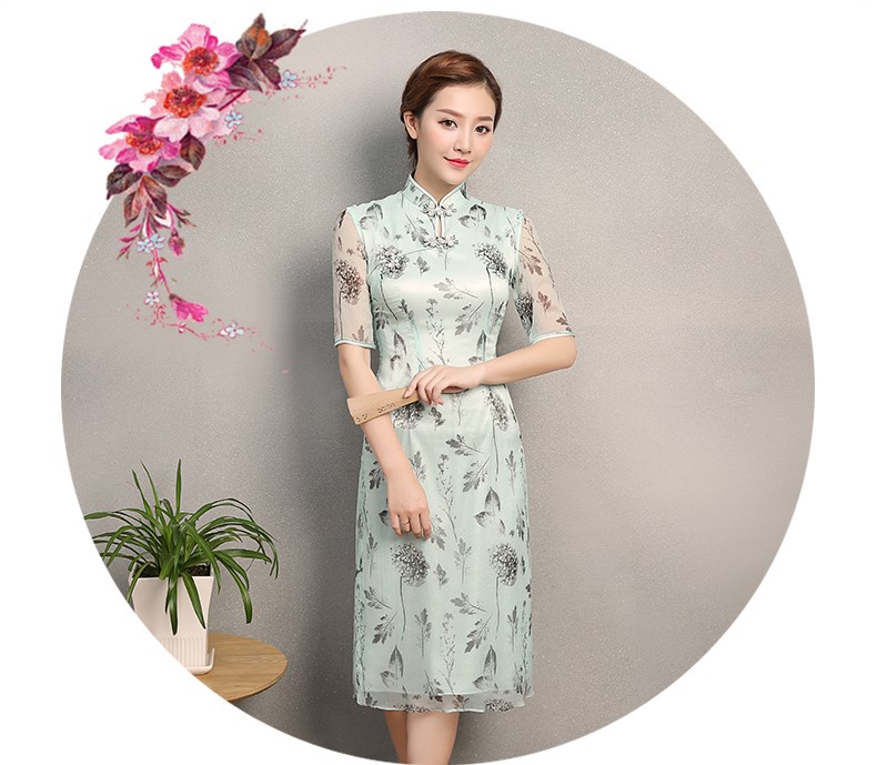 淡青色時(shí)尚印花旗袍，優(yōu)雅清新旗袍裙