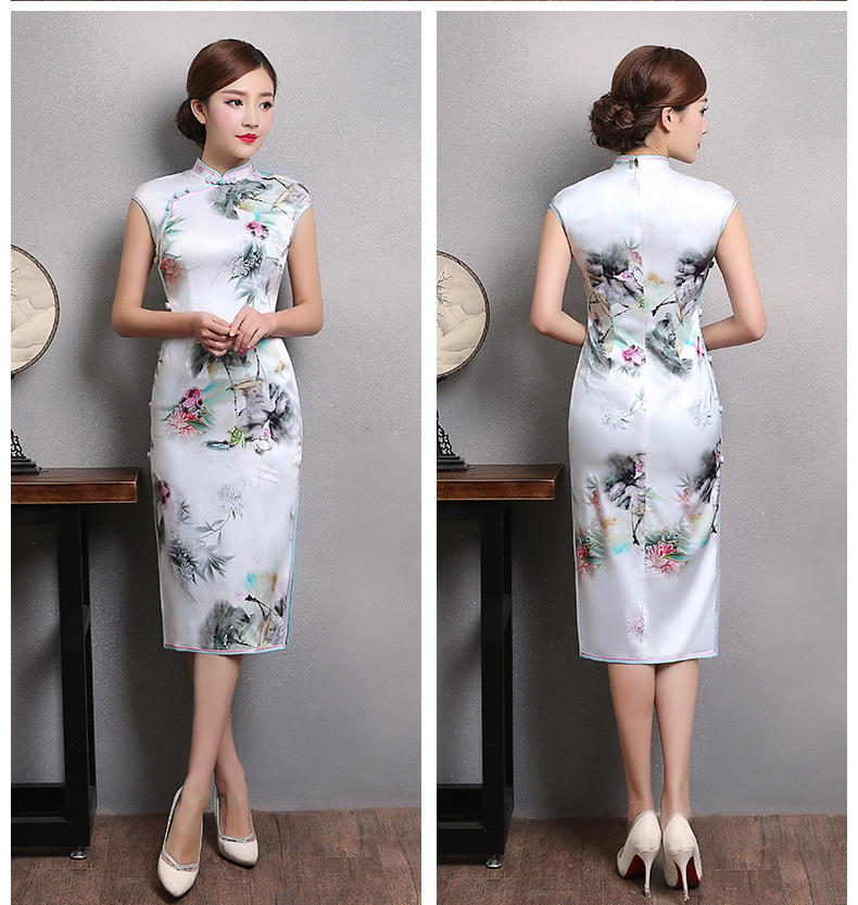 白色鄉(xiāng)墨印花旗袍，短袖真絲旗袍裙