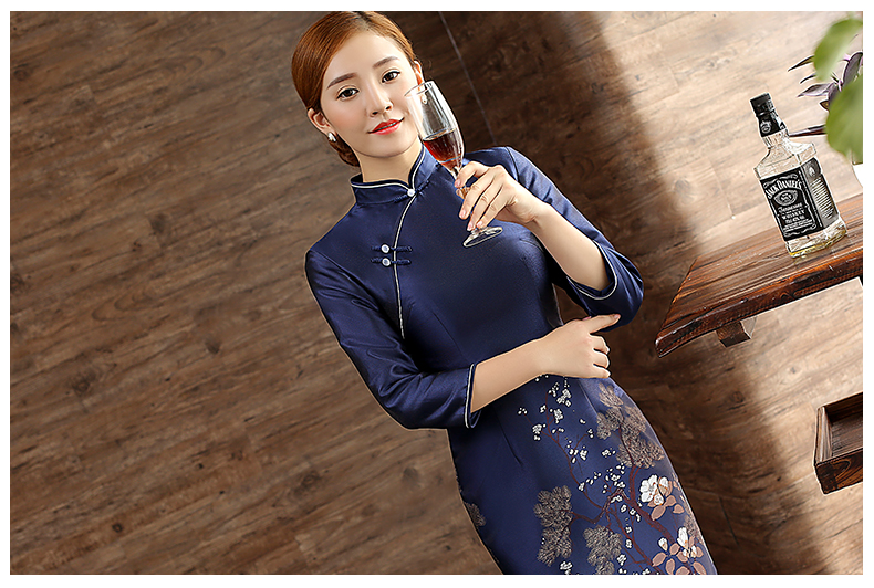 藍(lán)沁古典旗袍，復(fù)古唯美旗袍裙