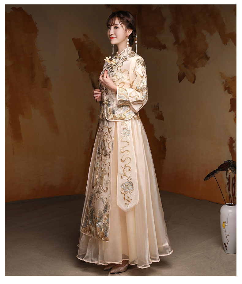 淡黃色家佳樂文學中式禮服，新娘結婚禮服