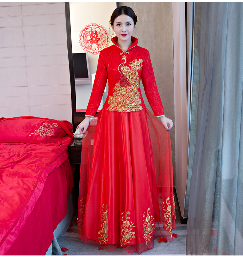 孔雀亮片繡花中式禮服，唯美新娘結(jié)婚禮服