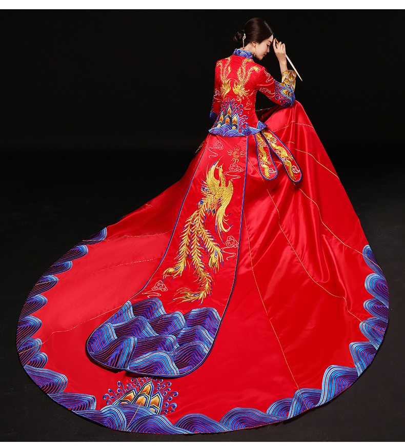 水波紋刺繡中式禮服，奢華拖尾新娘結(jié)婚禮服