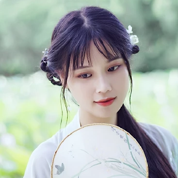 荷塘邊帶傘女生頭像，唯美古風(fēng)真人頭像