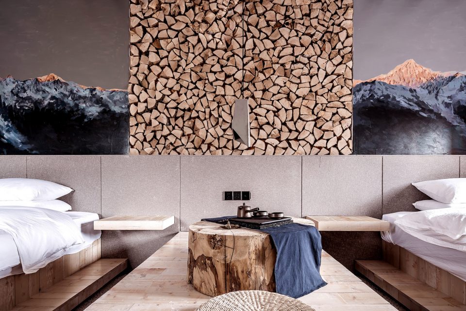 香格里拉·言?意，頗有古代山水畫的意境