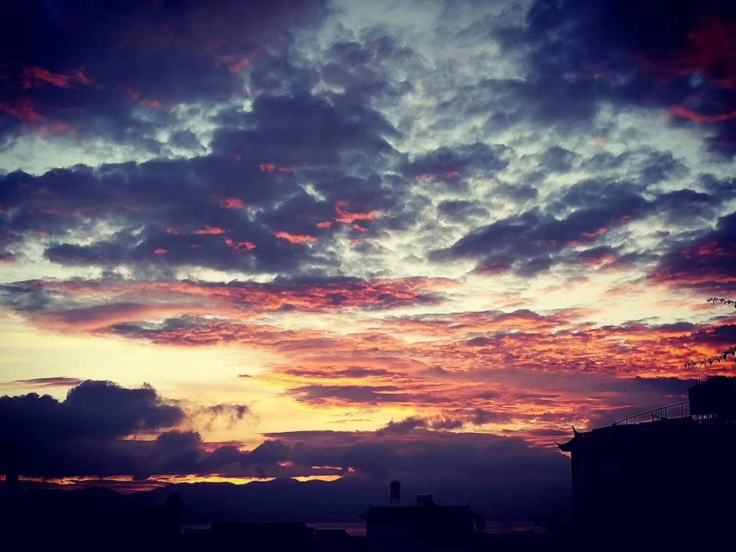 大理·無字號，背靠蒼山面朝洱海虛度時光