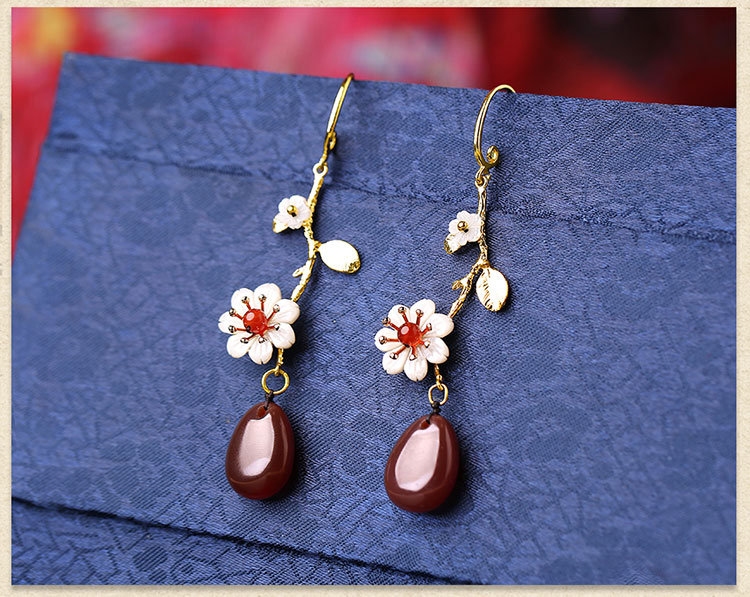 紅色瑪瑙吊墜貝殼花氣質(zhì)耳環(huán)首飾