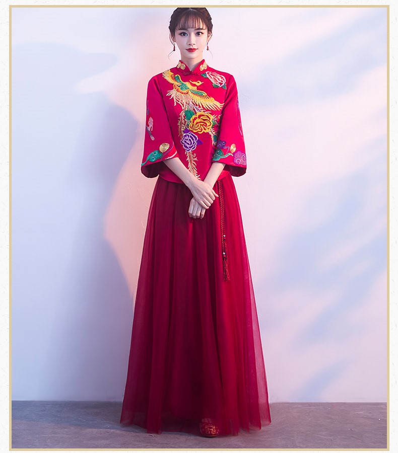 古典韻味中式禮服，鳳凰刺繡新娘結(jié)婚禮服