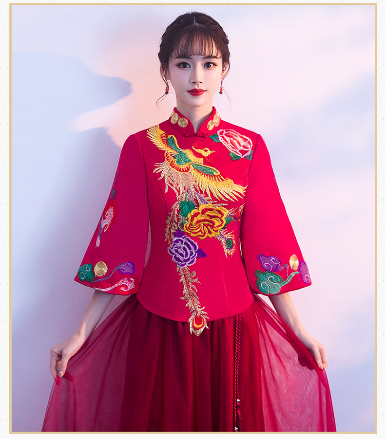 古典韻味中式禮服，鳳凰刺繡新娘結(jié)婚禮服