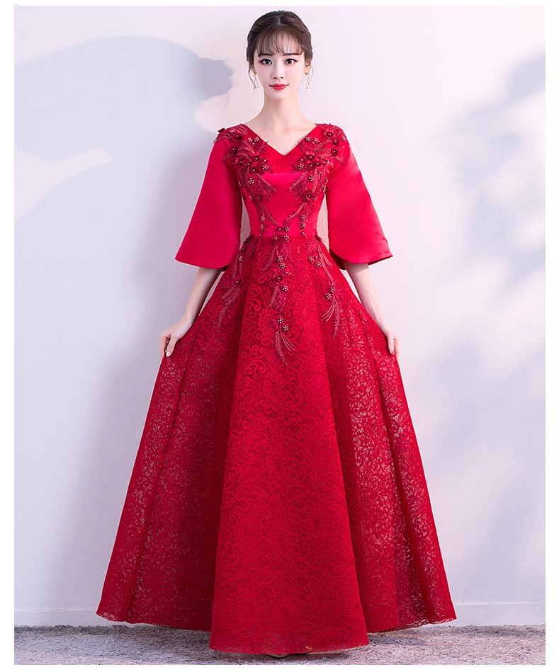 時(shí)尚性感V領(lǐng)中式禮服，立體繡花新娘結(jié)婚禮服