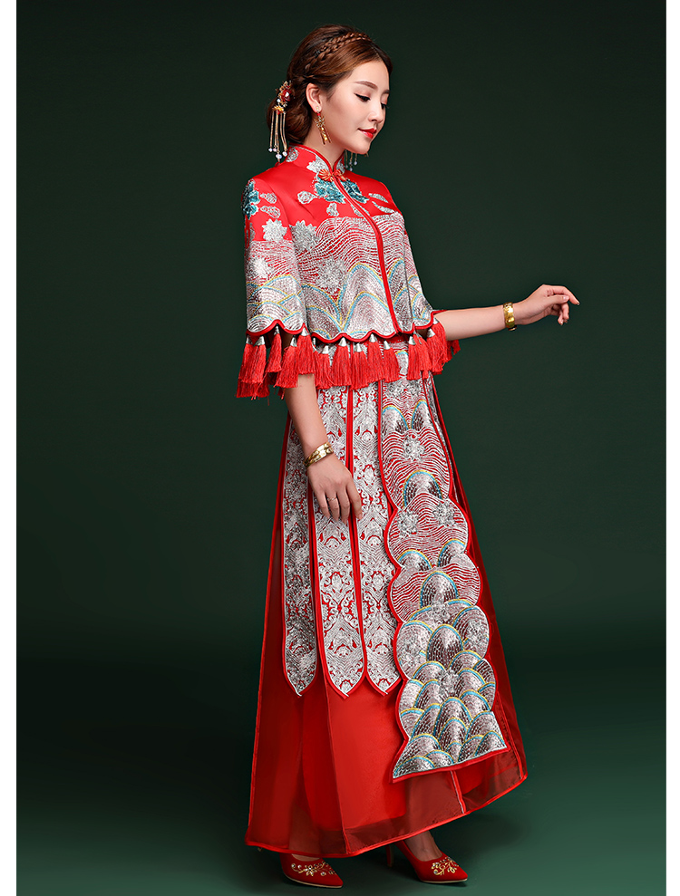 復(fù)古典雅中式禮服，袖波浪紋新娘結(jié)婚禮服