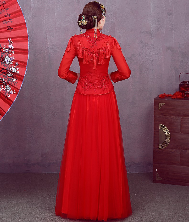 簡(jiǎn)約紅色中式禮服，流蘇家佳樂文學(xué)新娘結(jié)婚禮服