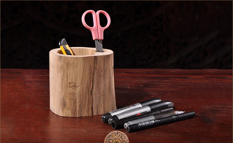 古樸復古風創(chuàng)意實木筆筒