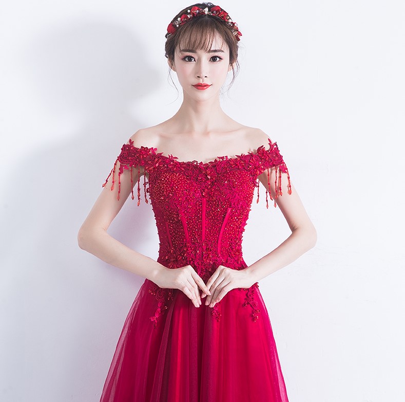 性感一字肩中式禮服，唯美流蘇珠花晚禮服