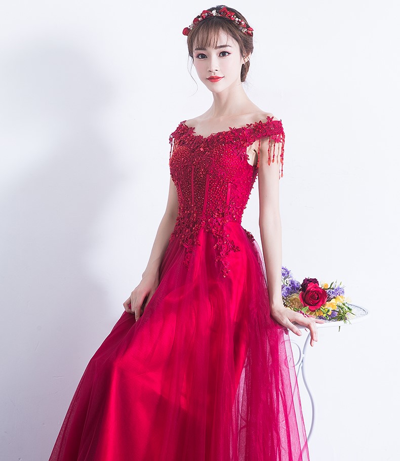 性感一字肩中式禮服，唯美流蘇珠花晚禮服