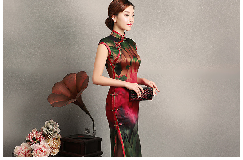 嬌艷短袖旗袍，蠶絲香林旗袍裙