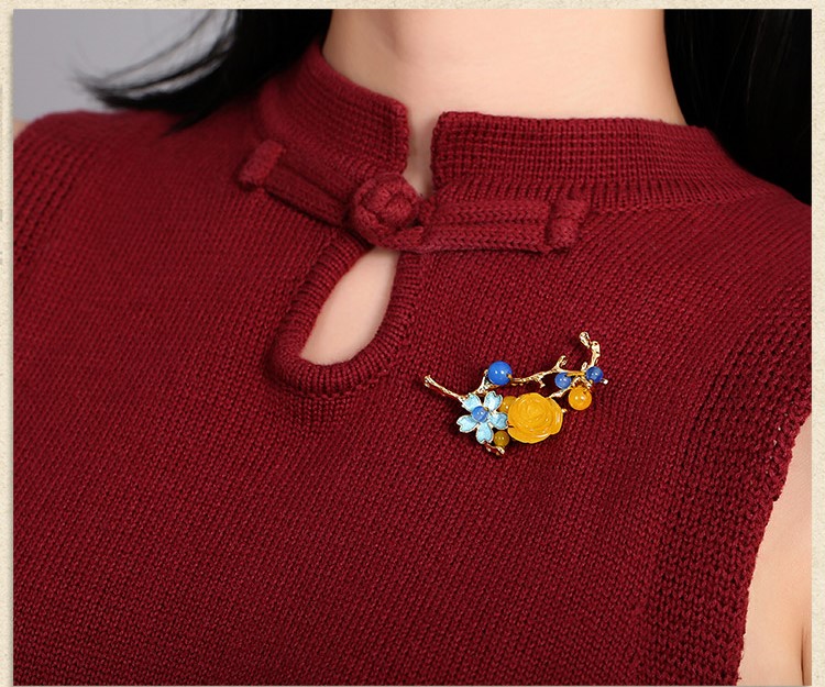復(fù)古蜜蠟花氣質(zhì)胸針，唯美清新胸花。