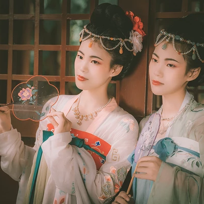 并蒂花閨蜜頭像，唯美古風(fēng)真人頭像