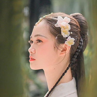 粉嫩花朵少女頭像，唯美古風(fēng)真人頭像