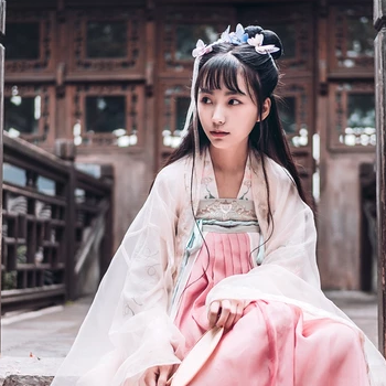 粉紅少女帶團(tuán)扇頭像，唯美古風(fēng)真人頭像