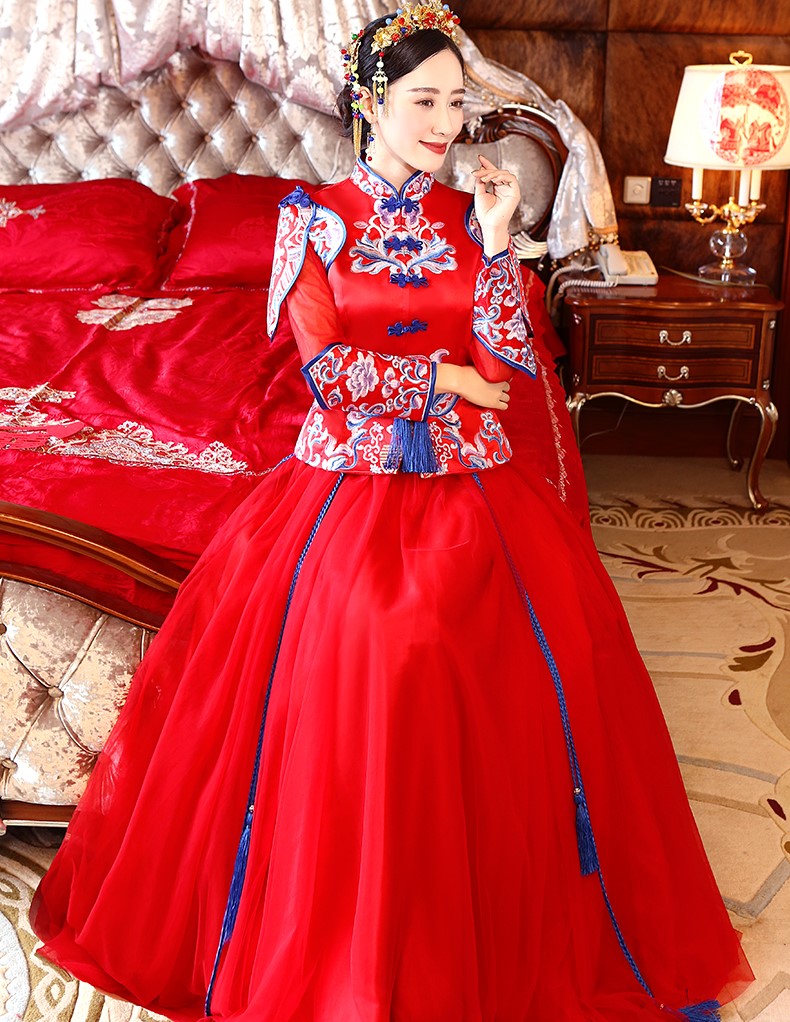 中國結傳統(tǒng)中式禮服，唯美秀禾服新娘禮服