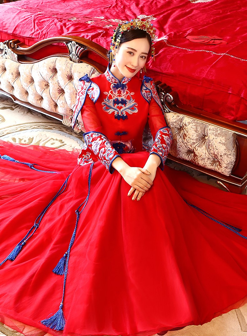 中國結傳統(tǒng)中式禮服，唯美秀禾服新娘禮服