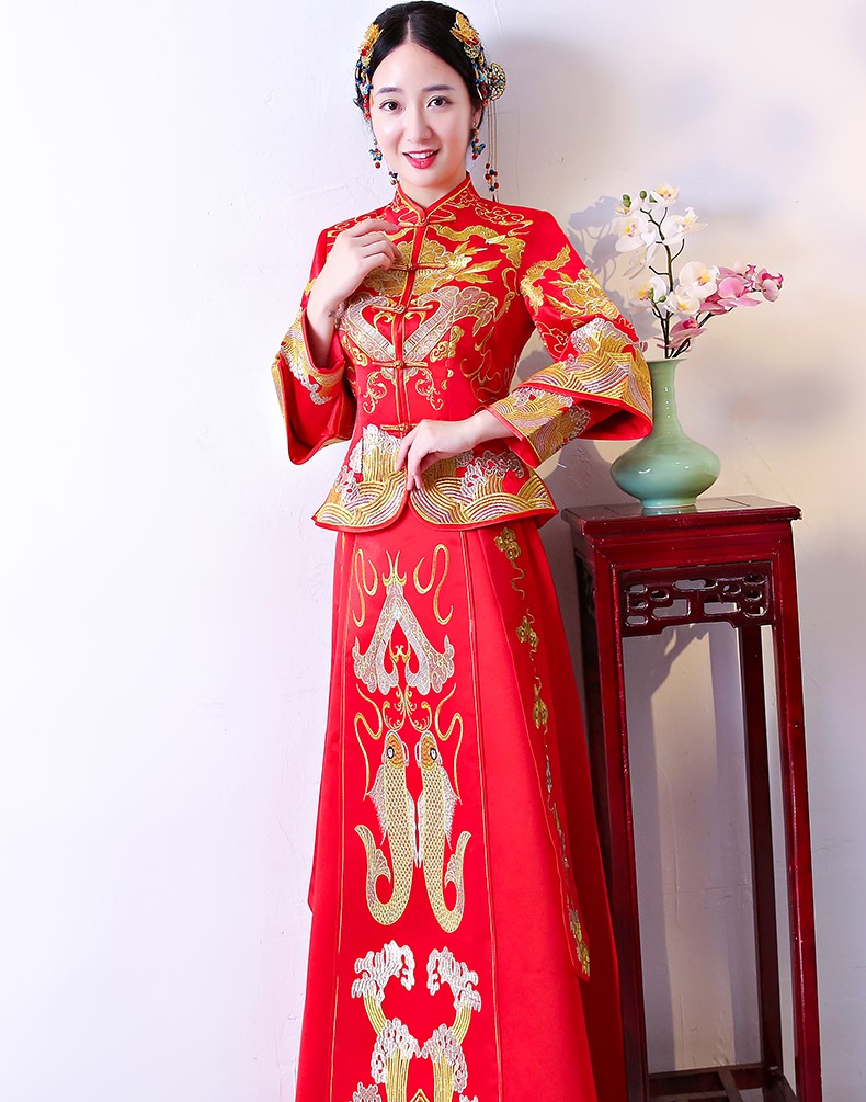 古典吉祥中式禮服，唯美鯉魚(yú)刺繡新娘禮服