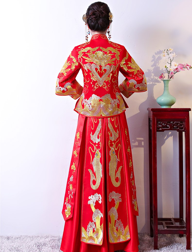 古典吉祥中式禮服，唯美鯉魚(yú)刺繡新娘禮服