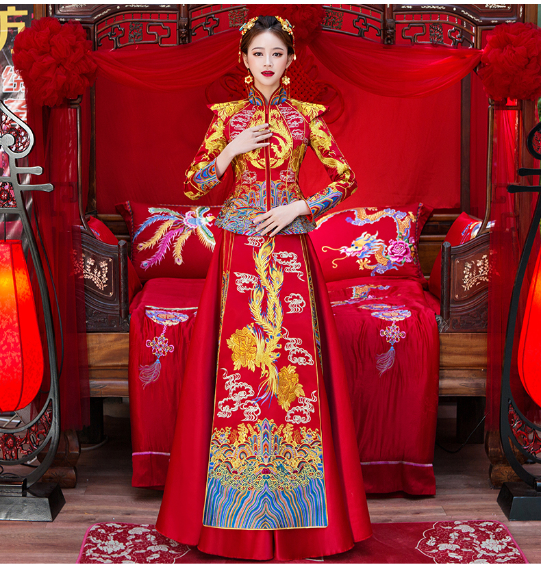 花開(kāi)牡丹中式禮服，古韻悠揚(yáng)奢華刺繡新娘禮服