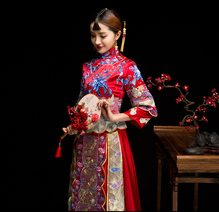 魚蓮嬉戲中式禮服，東方韻味新娘禮服