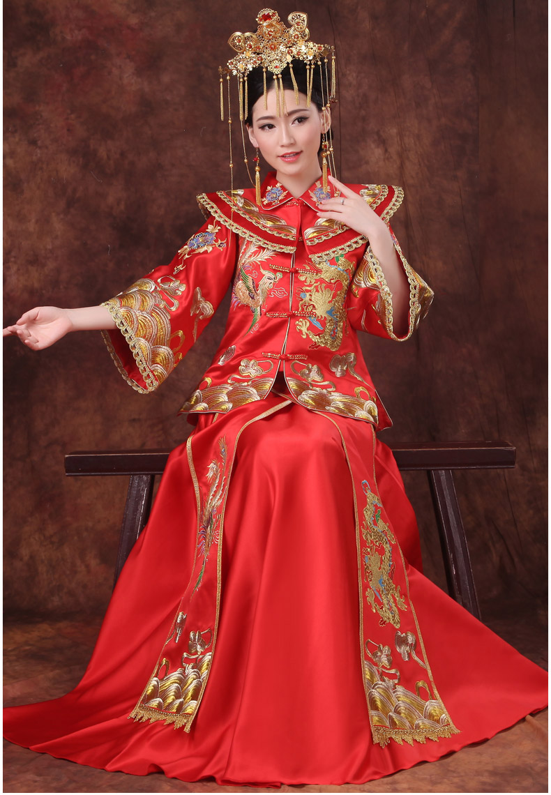 龍鳳呈祥中式禮服，嬌艷刺繡新娘禮服