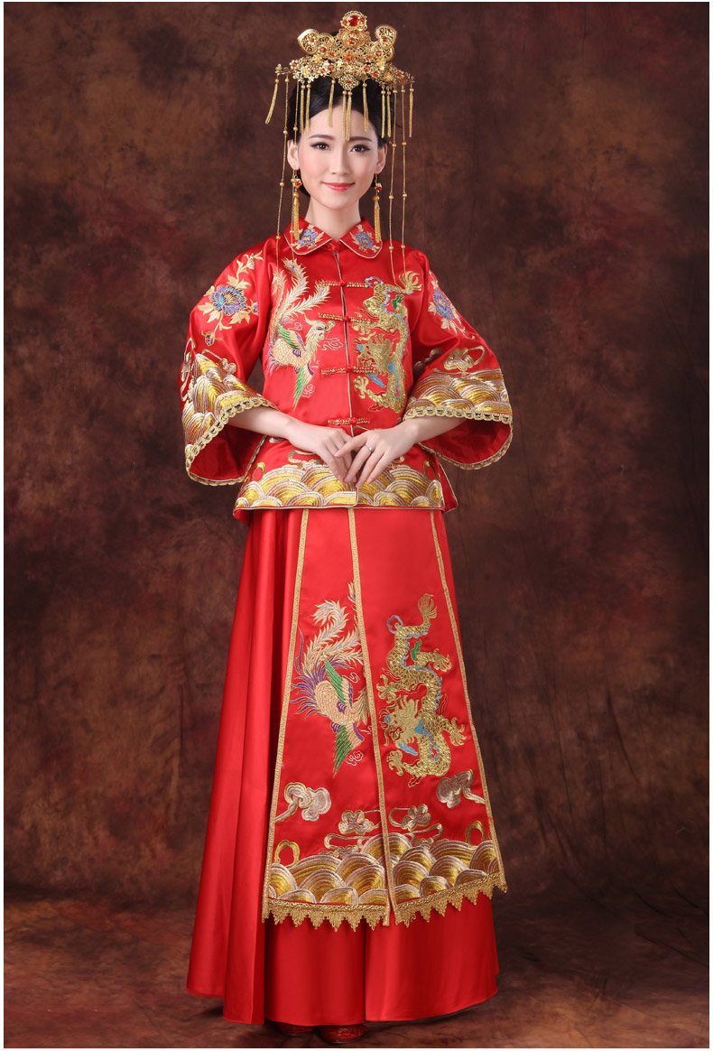 龍鳳呈祥中式禮服，嬌艷刺繡新娘禮服