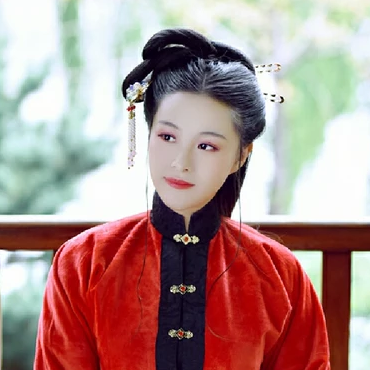 紅衣華服女生頭像，唯美古風真人頭像