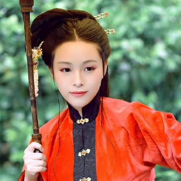 紅衣華服女生頭像，唯美古風真人頭像