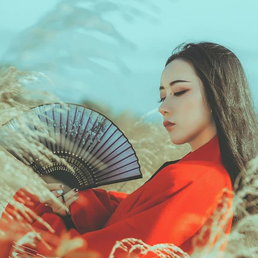 時(shí)尚漢服帶折扇女生頭像，唯美古風(fēng)真人頭像